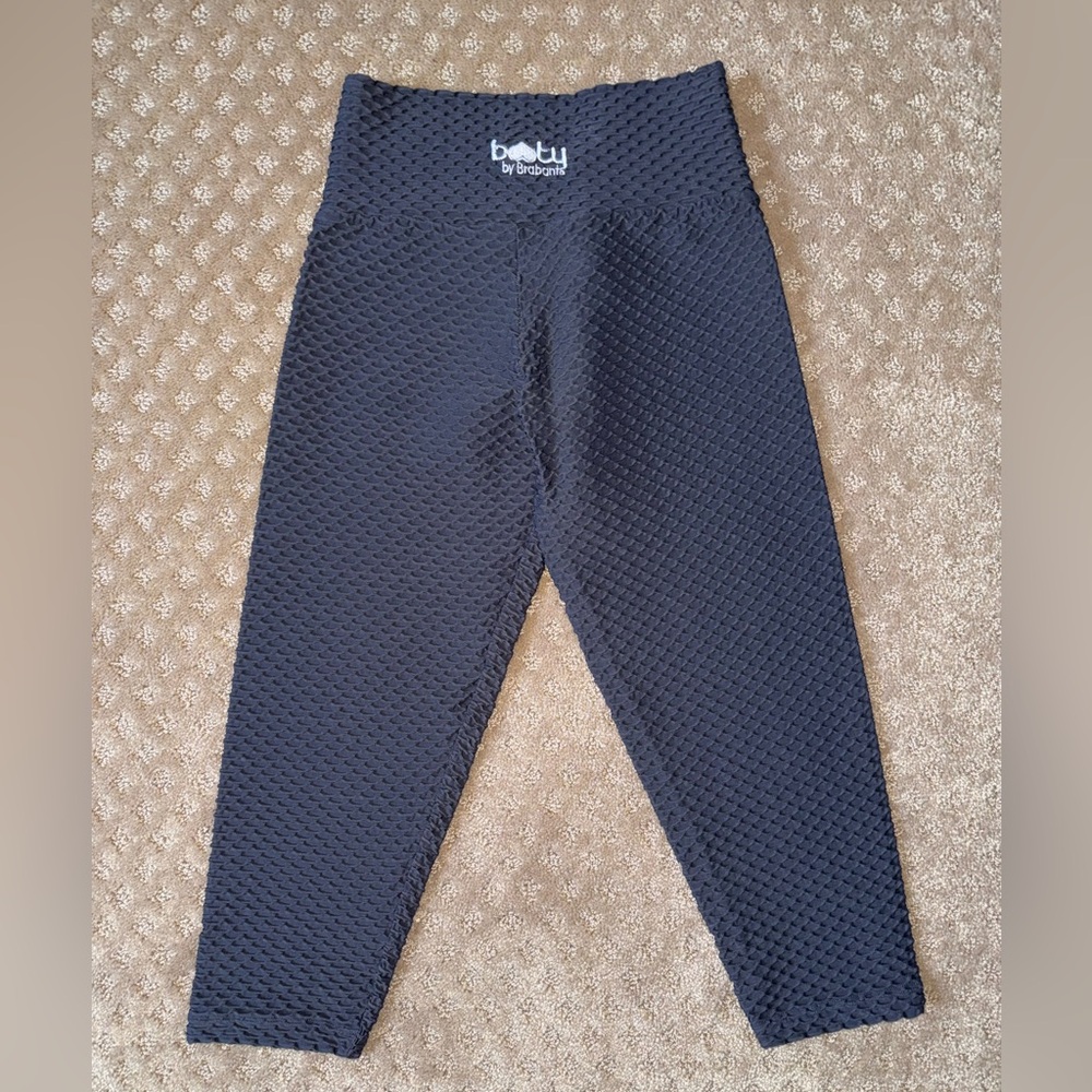 Booty by Brabants Croco Skin Cropped Leggings - Grey - One Size Fits All
